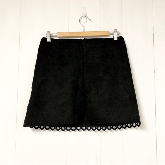 She + Sky Black Lace and Faux Suede Mini Skirt NWT - Picture 3 of 5